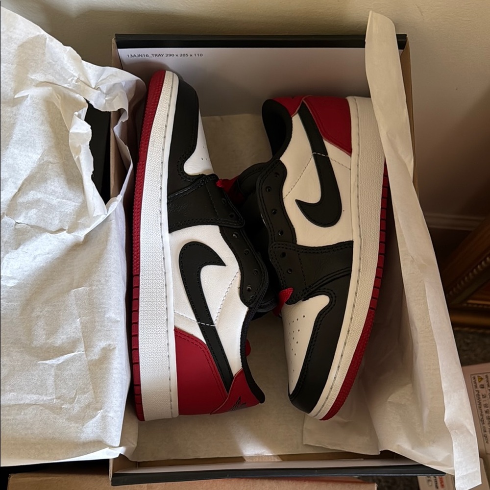 Nike Jordan 1 Black Toe Black and Red Sneakers Women’s 7